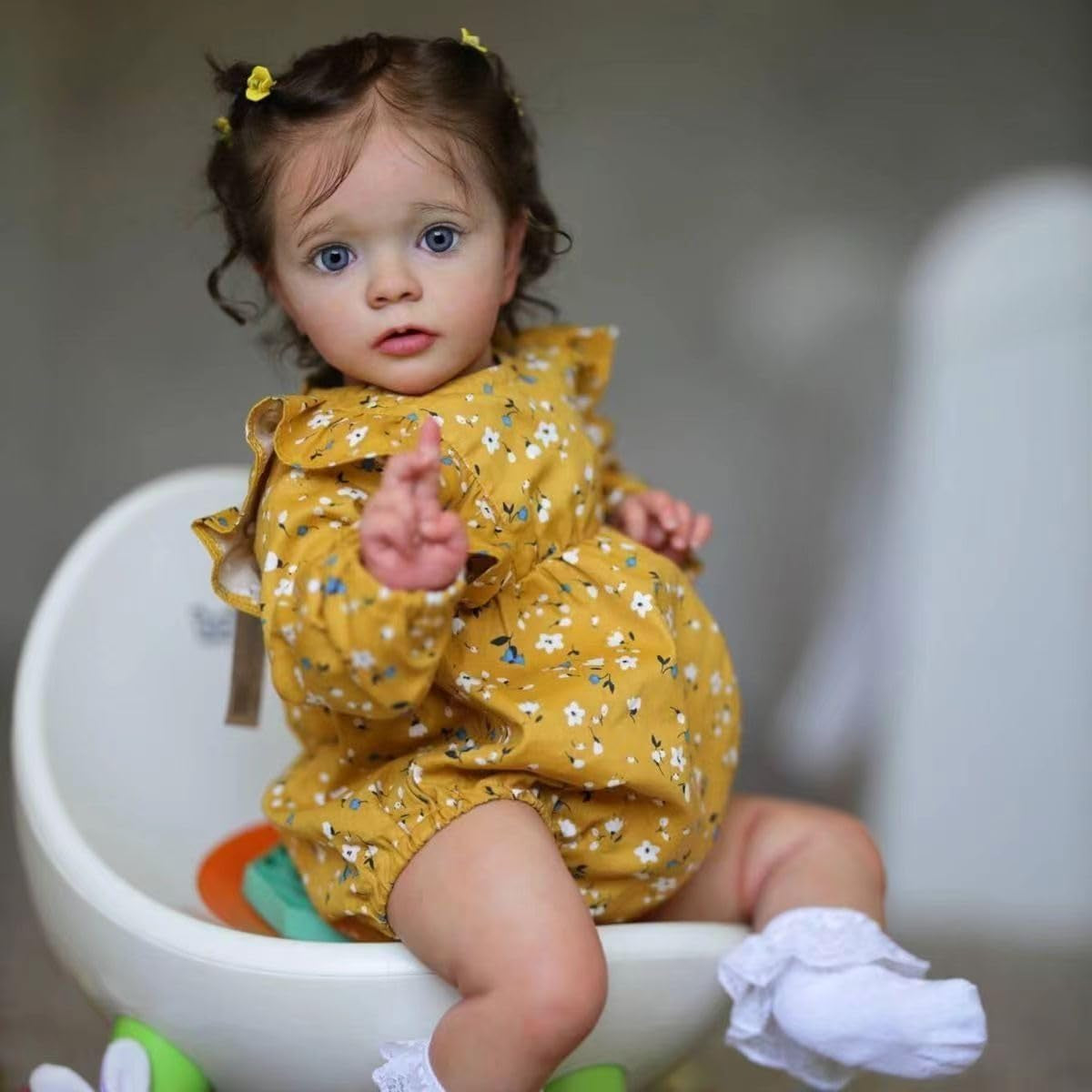Reborn Doll -22 Inch Reborn Baby Doll Real Baby Feeling Realistic Newborn Baby Dolls Adorable Smiling Real Life Baby Dolls with Gift Box for Kids